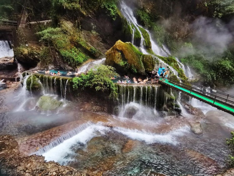 来四川泡秋天的第一场温泉这些经典温泉不可错过巴适得很！